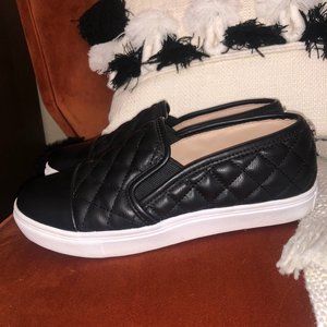 Steve Madden Zaander Slip on Sneakers